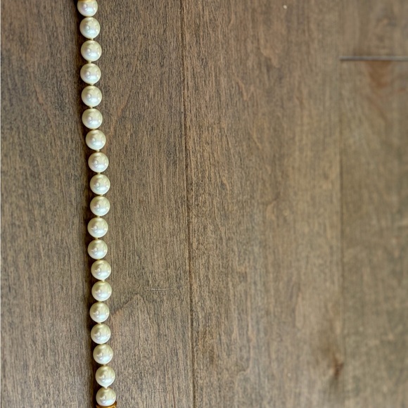 Vintage Rare 1980s Christian Dior Pearl Bracelet with Gold Clasp - Picture 3 of 6